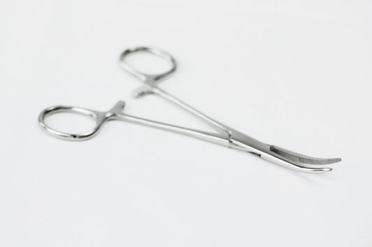 Mosquito Curved Hemostat with Lock